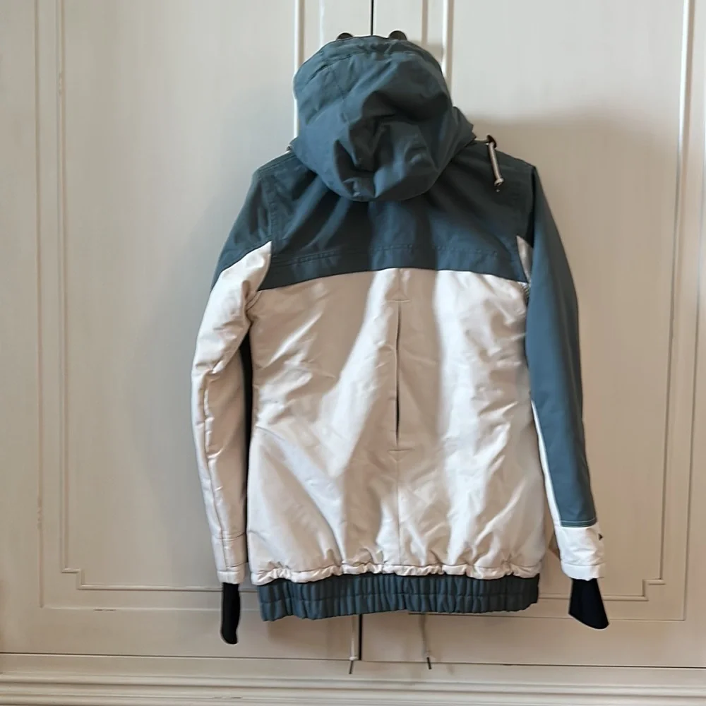 O'Neill | Gray & Cream Aviatrix Ski Jacket XS - Picture 5 of 5